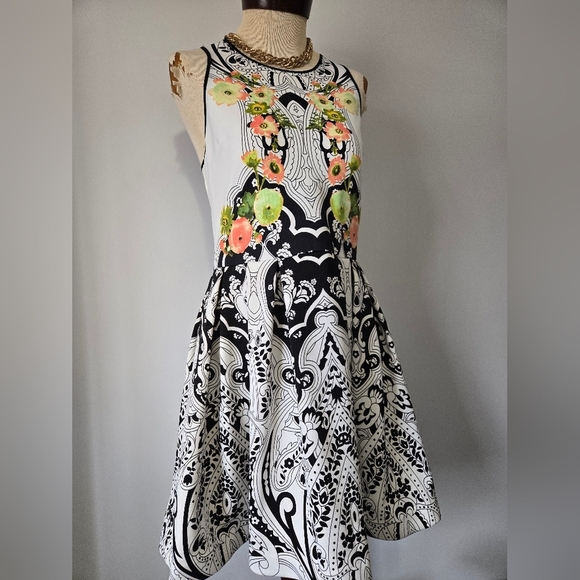 JUICY COUTURE Black and White Print With Peach,Green Floral Sleeveless Dress. 8 - Picture 2 of 12